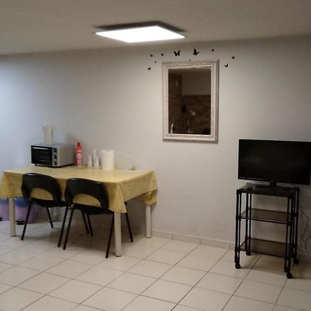 Hotel Monolocale Via Leopardi à Pescara Extérieur photo
