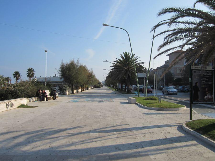 Hotel Monolocale Via Leopardi à Pescara Extérieur photo