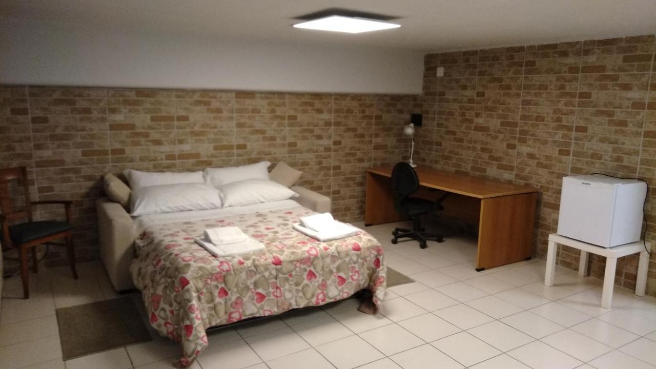 Hotel Monolocale Via Leopardi à Pescara Extérieur photo